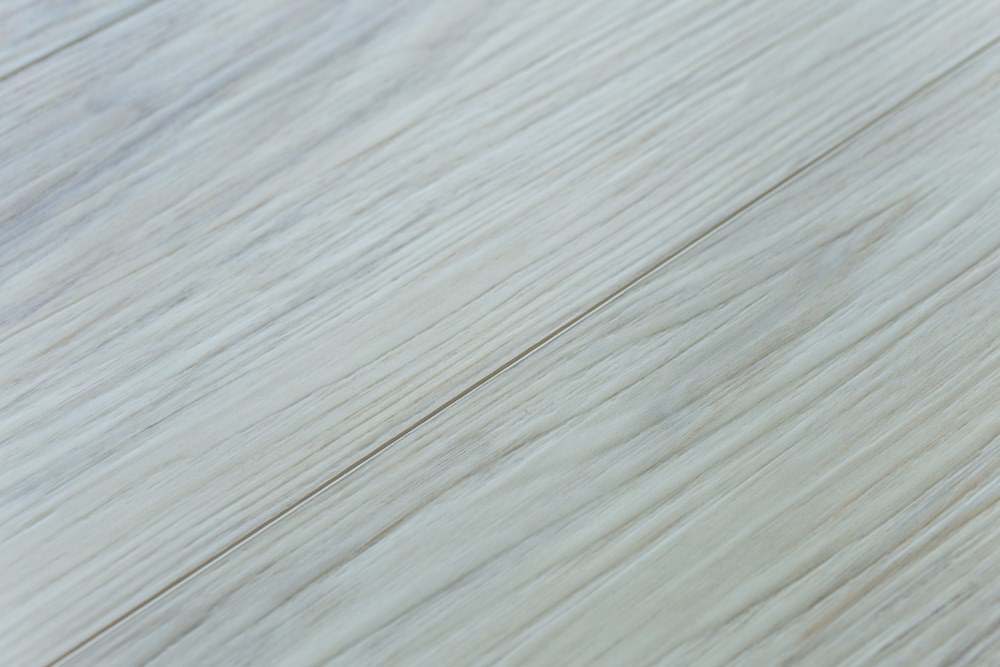 Замковая ПВХ плитка "Art Tile" Клён Жемчужный (1220*152*5 мм) — купить в Ялте