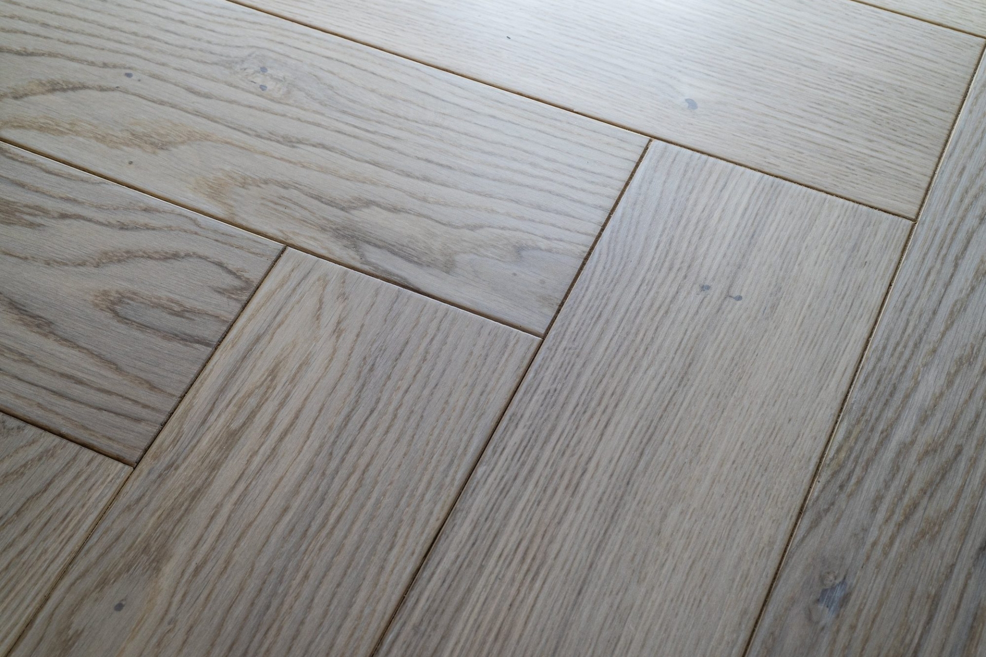 Инженерный паркет «Damy Floor» Ванильный (укладка елочкой) — купить в Ялте