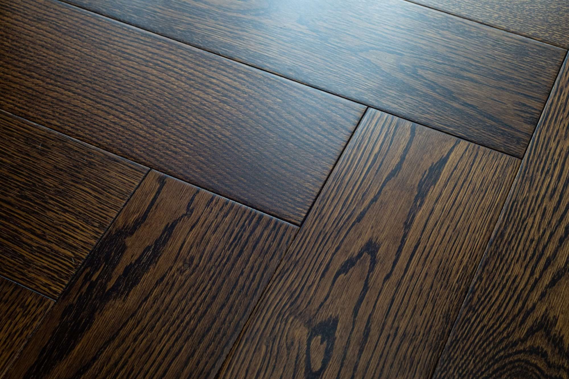 Инженерный паркет «Damy Floor» Каштановый (укладка елочкой) — купить в Ялте