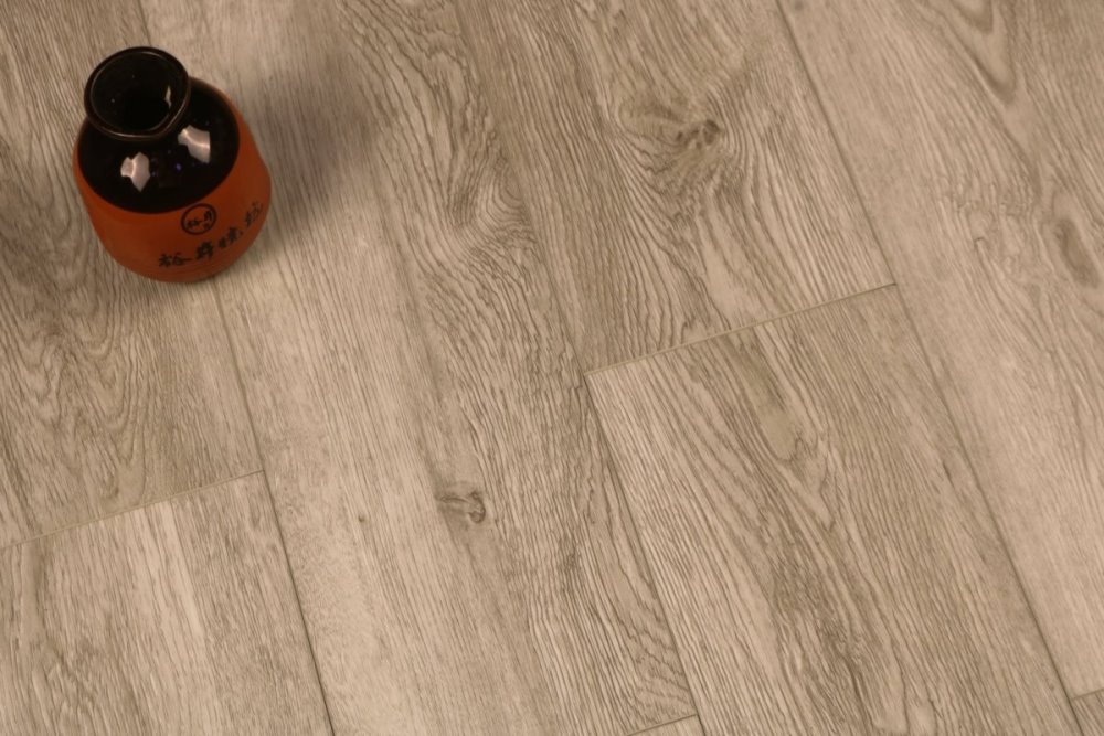 LVT плитка "Profield" Дуб Мадейра (915,4*152,4*2,5 мм) — купить в Ялте