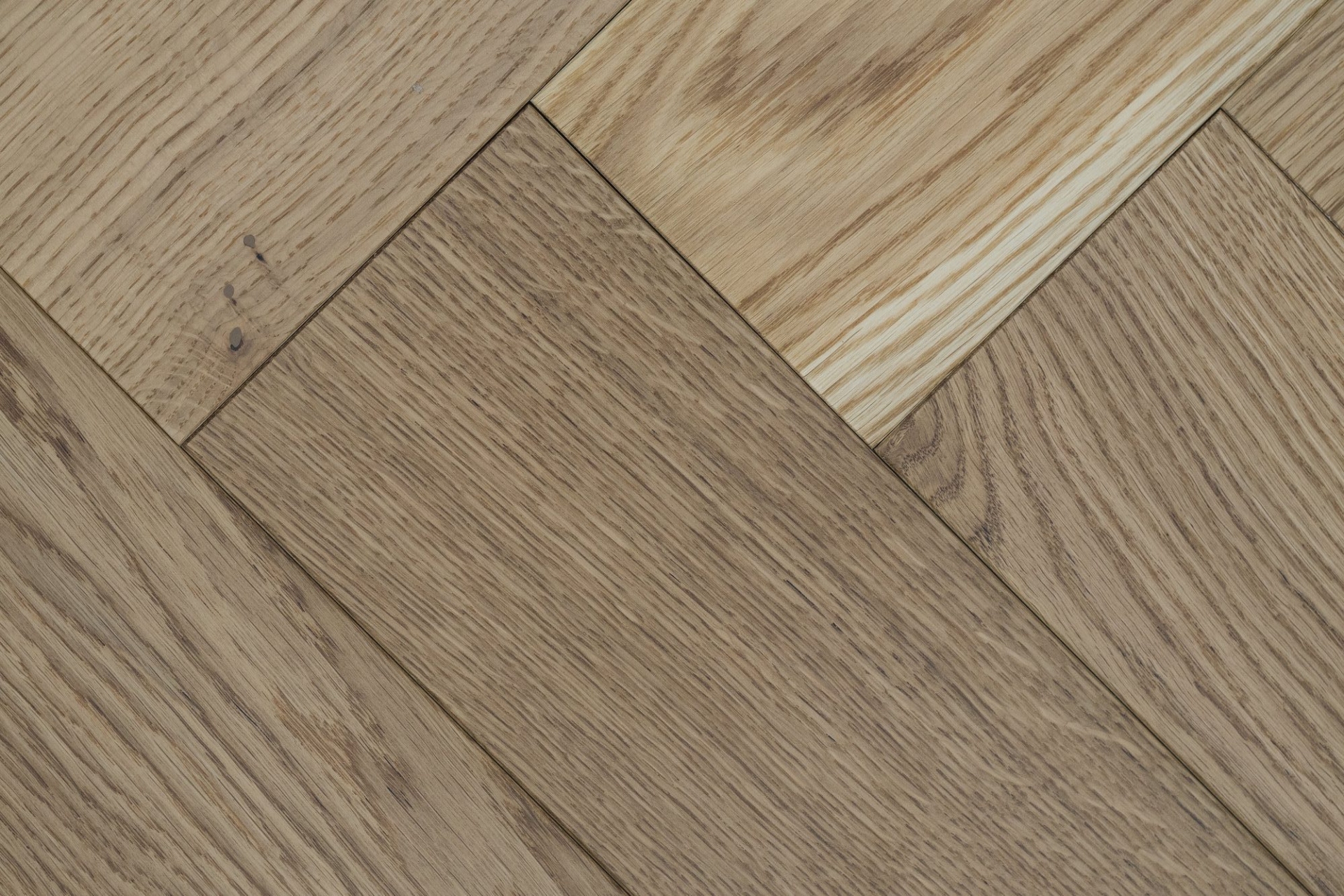 Инженерный паркет «Damy Floor» Натуральный (укладка елочкой) — купить в Ялте