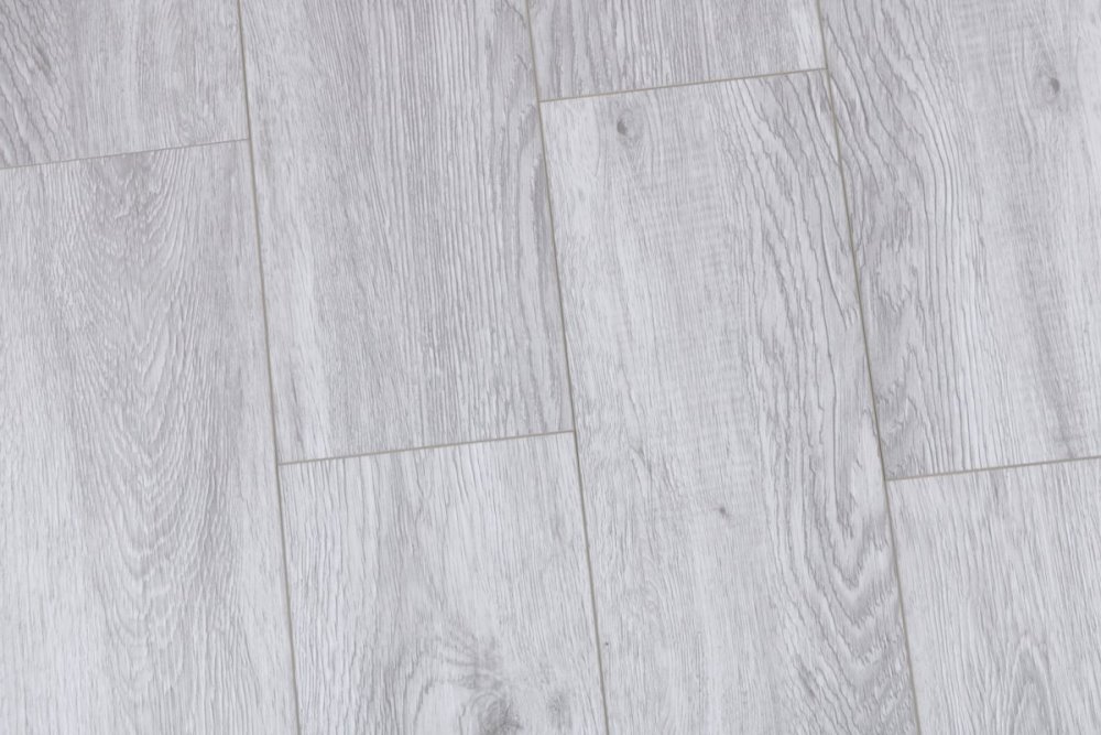 LVT плитка "Profield" Дуб Монте (915,4*152,4*2,5 мм) — купить в Ялте