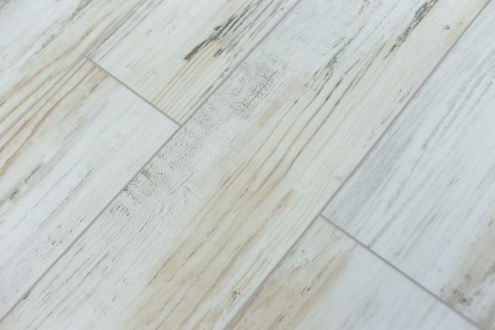 Замковая ПВХ плитка "Art Tile" Берёза Прованс (1220*152*5 мм) — купить в Ялте